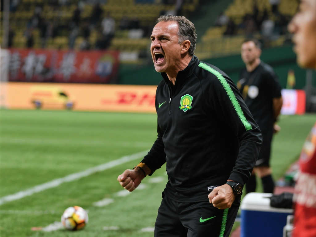 他的職業足 他的職業足